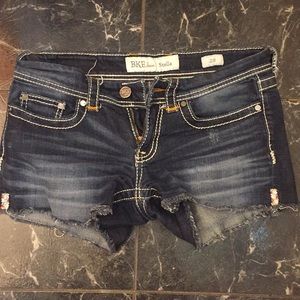 BKE shorts size 28